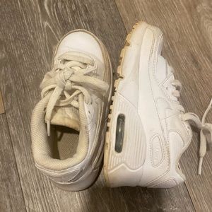 White Nike air girl shoes